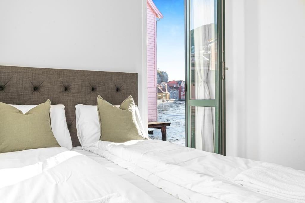 ברגן Ocean-View Haven: Take A Swim From Your Window! מראה חיצוני תמונה