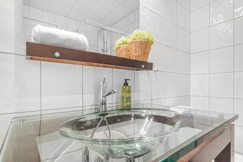ברגן Ocean-View Haven: Take A Swim From Your Window! מראה חיצוני תמונה