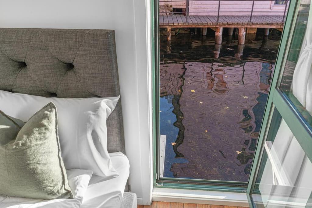ברגן Ocean-View Haven: Take A Swim From Your Window! מראה חיצוני תמונה